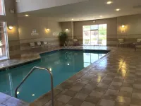 Fairfield Inn & Suites Fairfield Napa Valley Area - piscina