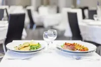 MyContinental Suceava - พร้อมอาหารเช้า