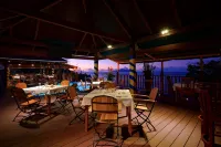 Treasure Cove Hotel & Restaurant