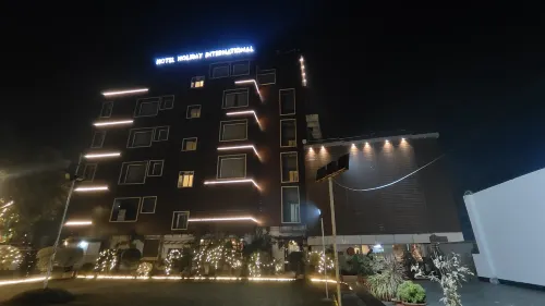 Hotel Holiday International