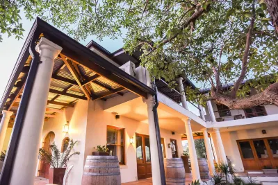 Lovane Boutique Wine Estate and Guesthouse Hotel a 