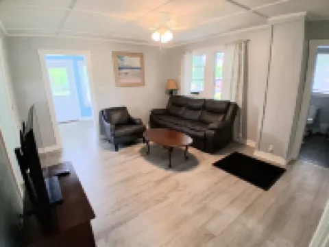 Newland's Resort: Cozy Channel Front Cottage #1 on Indian Lake with a Boat Dock