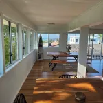 Coastal Home, 500m Walk to Hospital with Ocean Views