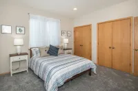 Ocean Views and Outdoor Lounge Area - Serene Coastal Haven