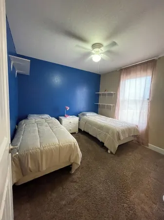 Spacious 4-bedroom house in charming Hobbs with AC, WiFi