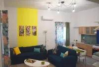 Pirgos Colorful Studio Sleeps 2 Parking WiFi AC