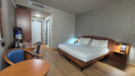 Hotel le Cerbaie Отели в г. Монтекарло