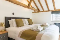 Stunning 4 Bed Sleeps 8 Cottage Parking - balcony