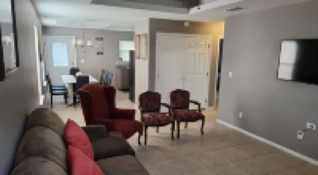 靠近大學的兩卧室公寓