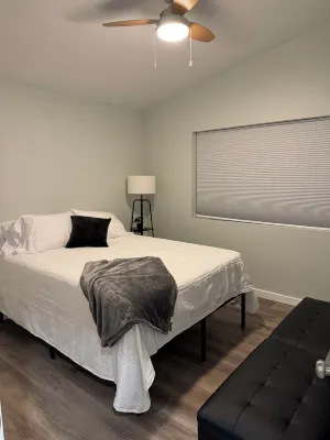 City Retreat, 2 bdrm near Airport