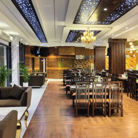 Hotel Mandi Heights - Bar, Fine Dining & Banquet Hall