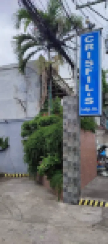 โรงแรม CRISFILS LODGE INCORPORATED