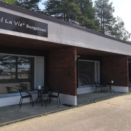 Leikari Bungalows