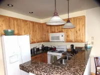 Anemone Townhome 3 Bed 3 Bath Hotels in Silverthorne