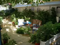 Seaview Self Catering Apartment - Helen No 1