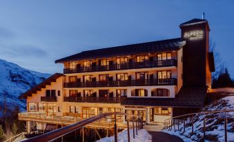 Alpeen Hotel