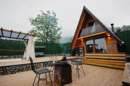 Yerumoni bungalov Отели в г. Guroluk Koyu