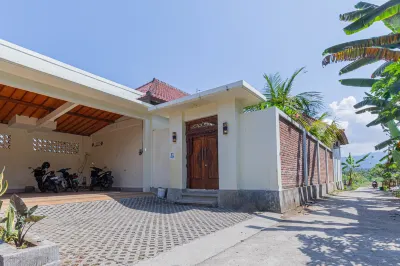 Sandz House Hotel dekat Delod Berawah