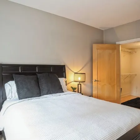 Cozy 1-bedroom condo in the heart of Des Moines