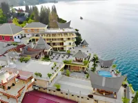 Samosir Cottages Resort Hotel dekat Onan Baru Pangururan