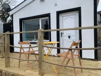 Lagoon View Cottage, just a step from the sea. Hotels in Newtownards