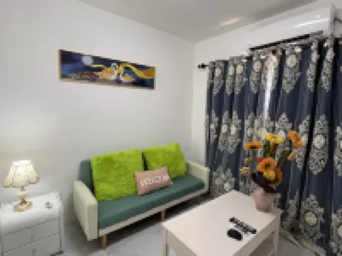 Cozy Apartment in Venetian RD within 10 min Airport