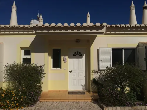 Gorgeous House in the Beautiful Western Algarve. Hotels in Budens