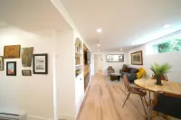 Your modern Northwest hideaway w/ cozy fireplace and spa-like bath