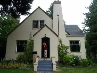 Historic home near downtown Bend and Drake Park Oregon State University – Cascades附近的飯店