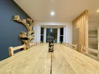 Brand-new Asian Wood style 4 Bedroom in Surf City