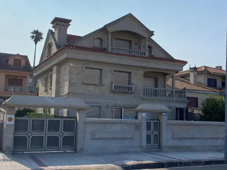 Chalet EN Primera Linea DE MAR EN Playa America