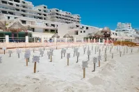 VILLA LUNA, CANCUN BEACHFRONT APARTMENT - HOTEL ZONE