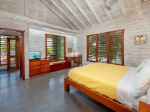 Villa Azul at Paradise Point Hotels in First Bight