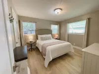 Recently Updated 2/2 Home with Hot Tub, 1 Mile to Beach