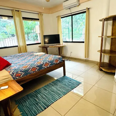 Beautiful Carillo poolside condo w/ AC! Location+