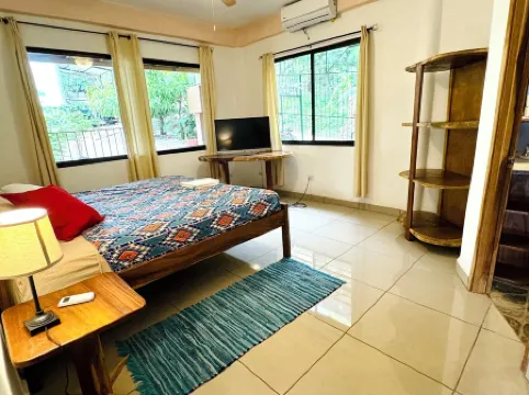 Beautiful Carillo poolside condo w/ AC! Location+