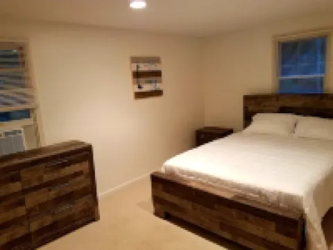 Beautiful Cape Home Steps to Santuit Pond /Boating, Swimming, Fishing Hotels in Mashpee