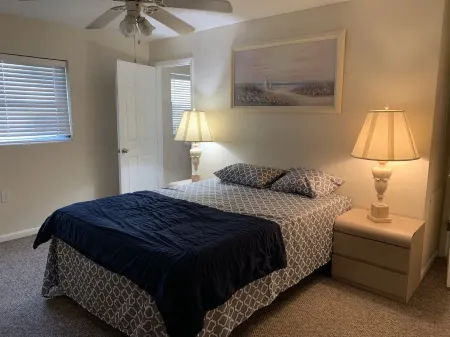 Little Cute Home Отели в г. Беверли-Хилс