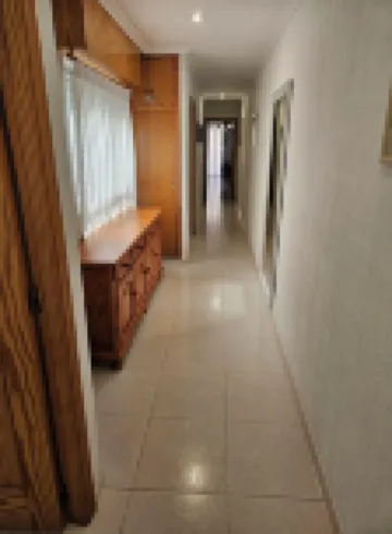 Beautiful bright apartment 5 min walk from the beach and shops