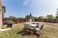 Be our GUEST! Beautiful home for you to ENJOY! Hotels near Walmart Supercenter