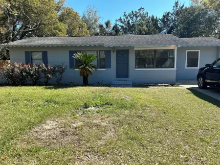 This is a very beautiful beach  theme home. The perfect little getaway!