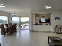 Well-kept apartment with garden, sea view, in a closed, quiet area. Domain, pools, tennis. Hotels in Roquebrune-sur Argens