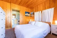 Traditional Alpine chalet with 3-4 bedrooms, well suited for 3-4 couples