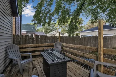 The Davey Retreat Hotel dekat Buffalo Central Terminal