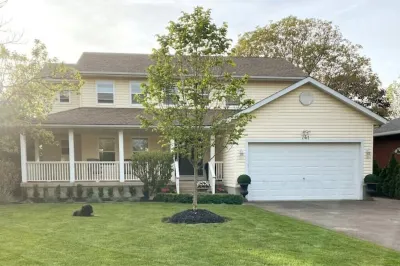 Bright House on the Park in Old Town - Minutes to Town