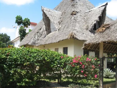 Vacation villa in Kenya in a fantastic location incl.Wlan +Smart TV Pay- TV Hotel a 