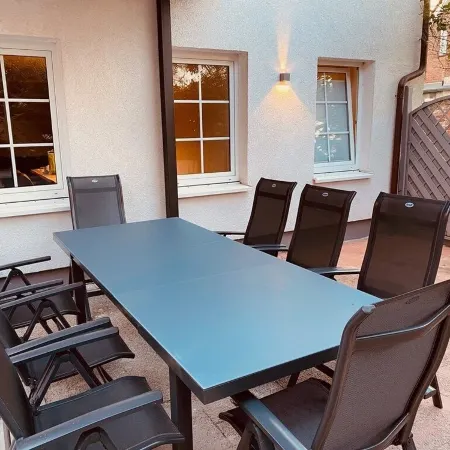 Old smithy, 8 persons, 2 bathrooms, 4 bedrooms, downtown, quiet, wifi