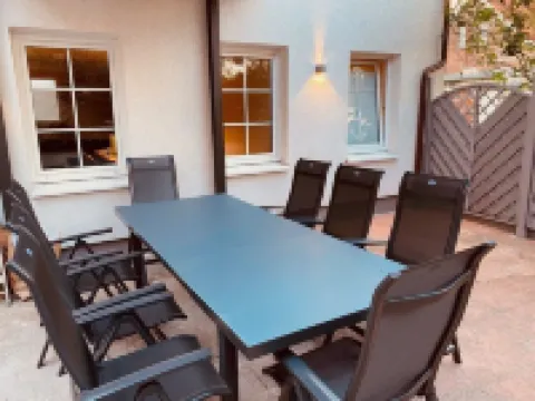 Old smithy, 8 persons, 2 bathrooms, 4 bedrooms, downtown, quiet, wifi