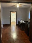 Cozy retreat ! Spacious family friendly 10 minutes away from downtown