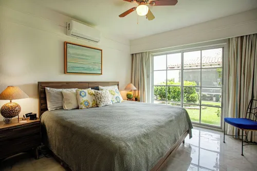 La Puntilla, Luxury 3-bedroom, 3-bath home with private pool in Gated Beachfront
